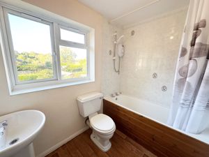 Upstairs Bathroom- click for photo gallery